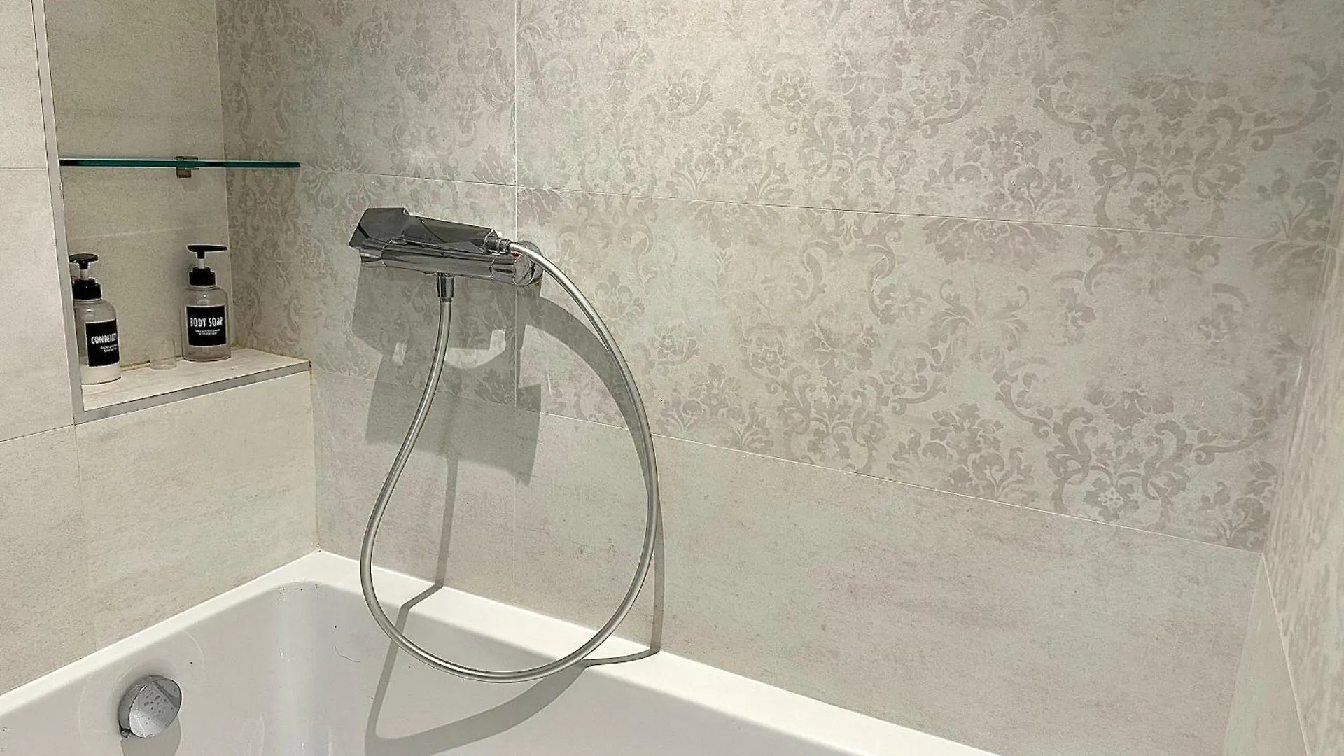 Charm & Style Bari - Large Central Apartment - Bari