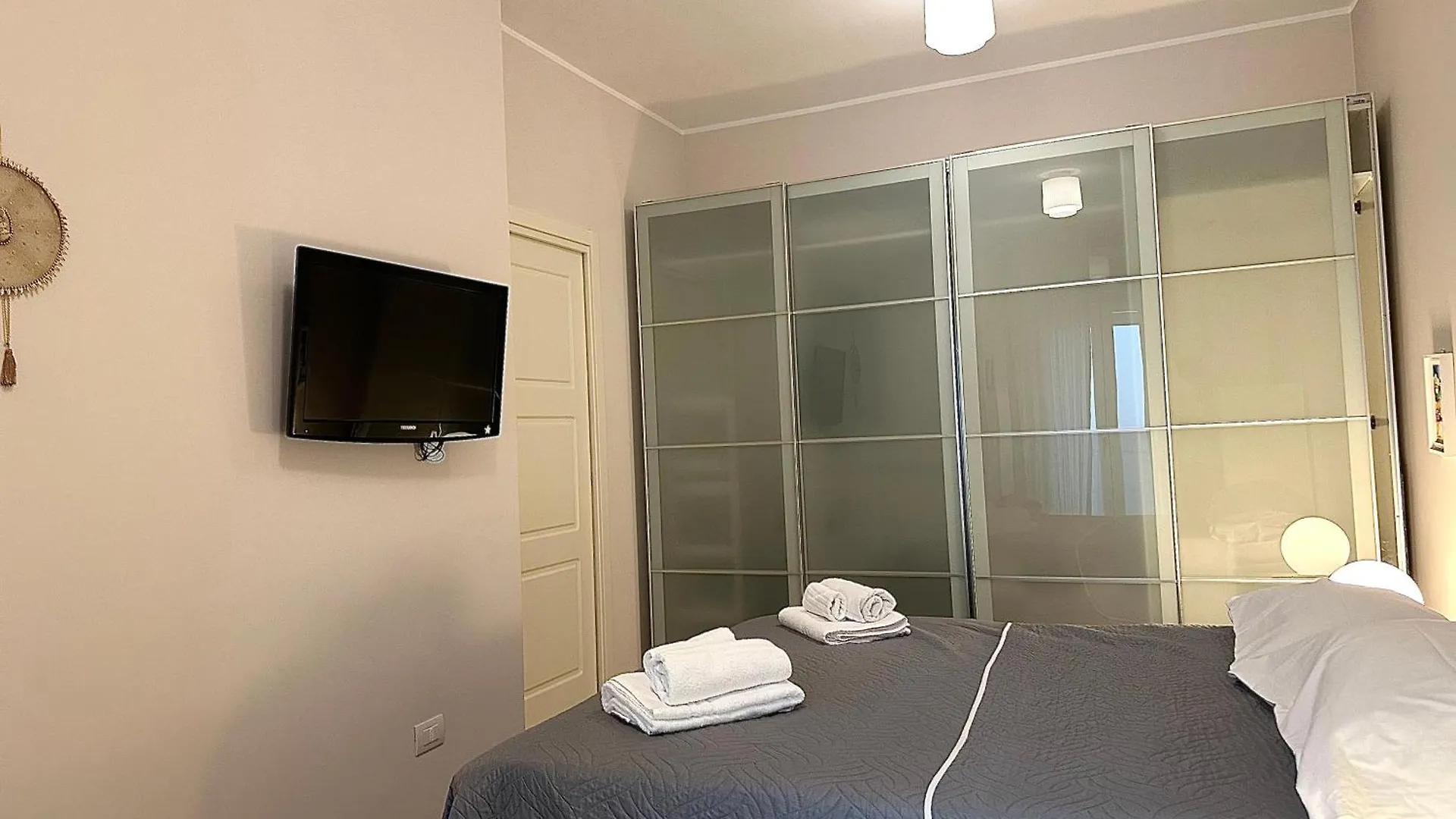 Charm & Style Bari - Large Central Apartment - Bari Itálie