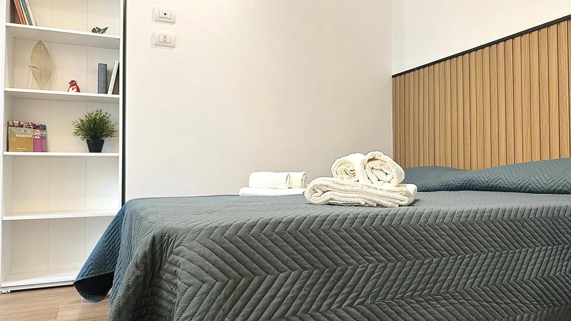 Charm & Style Bari - Large Central Apartment - Bari Italie