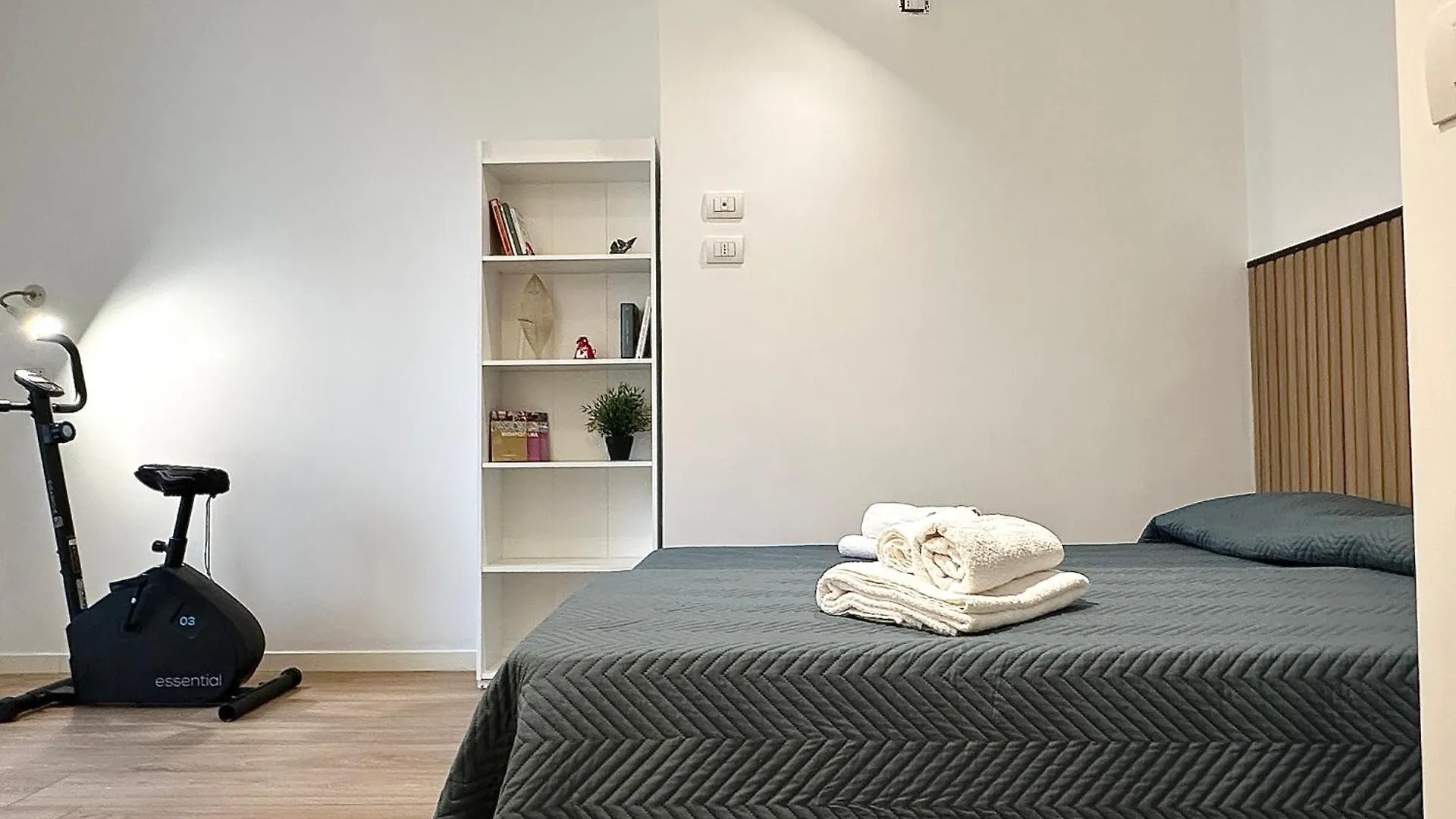 Charm & Style Bari - Large Central Apartment - Bari 0*,  Italie