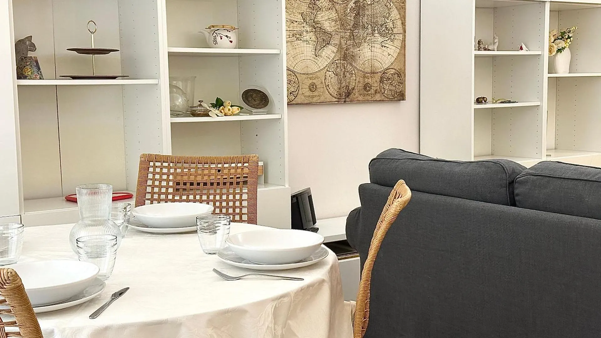 Charm & Style Bari - Large Central Apartment - Bari